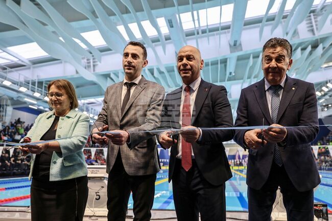В Пловдив тържествено бе открит плувен комплекс "Младост"
