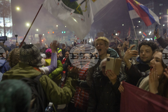 Протестиращите студенти пристигнаха в Ниш, утре започва 18 часова блокада в памет на трагедията в Нови Сад