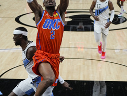 Thunder Hawks Basketball