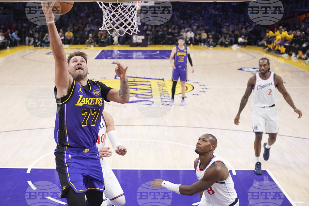 Лейкърс победи Клипърс в дербито на Лос Анджелис в Националната баскетболна асоциация на САЩ и Канада