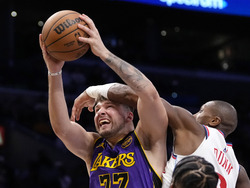 APTOPIX Clippers Lakers Basketball