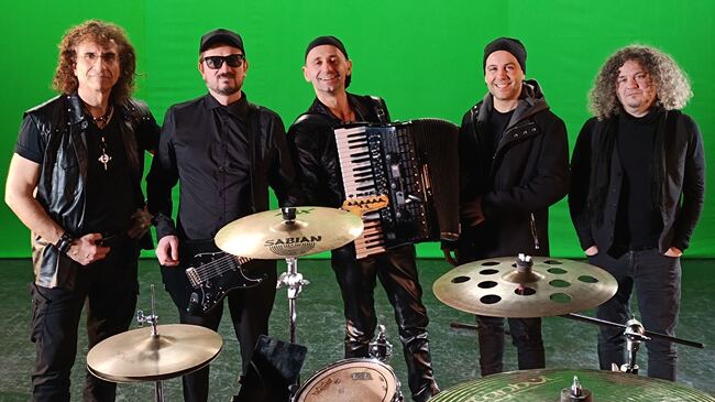 Ингви Малмстийн одобрява нов проект на българския музикант Калоян Куманов