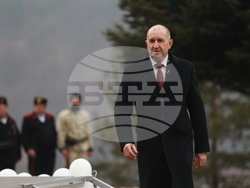 Етрополе - тържествено издигане на българския трибагреник