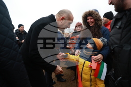 Етрополе - тържествено издигане на българския трибагреник