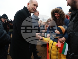 Етрополе - тържествено издигане на българския трибагреник