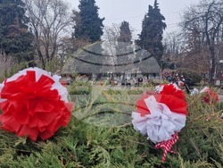 Стара Загора - Баба Марта - украса - парк "Пети октомври"