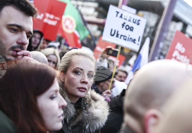 Юлия Навална твърди, че според тестове в лаборатории в две различни държави съпругът й бил отровен 