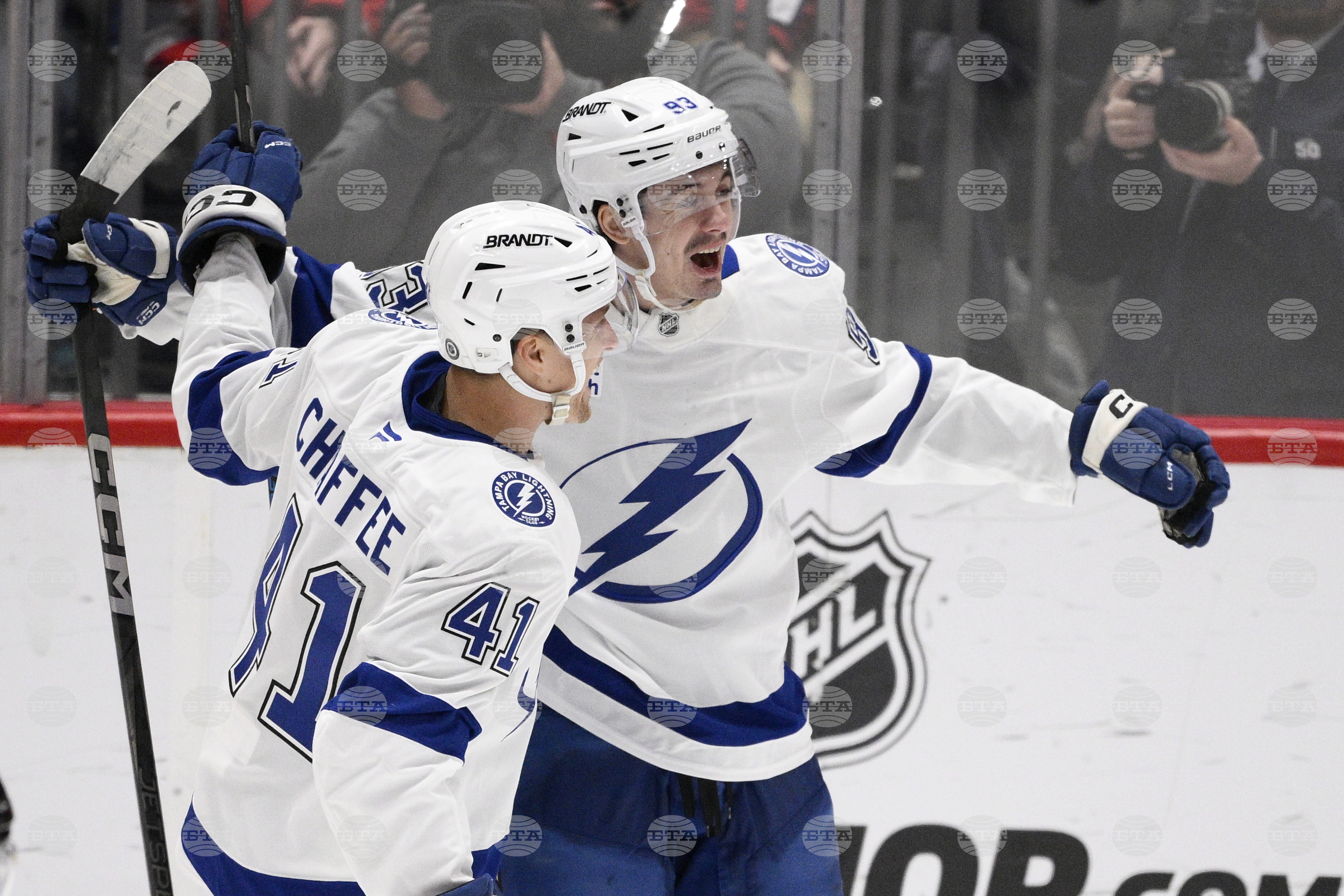 Tampa Bay se apropie de liderii din Divizia Atlantic a NHL după victoria asupra lui Columbus  