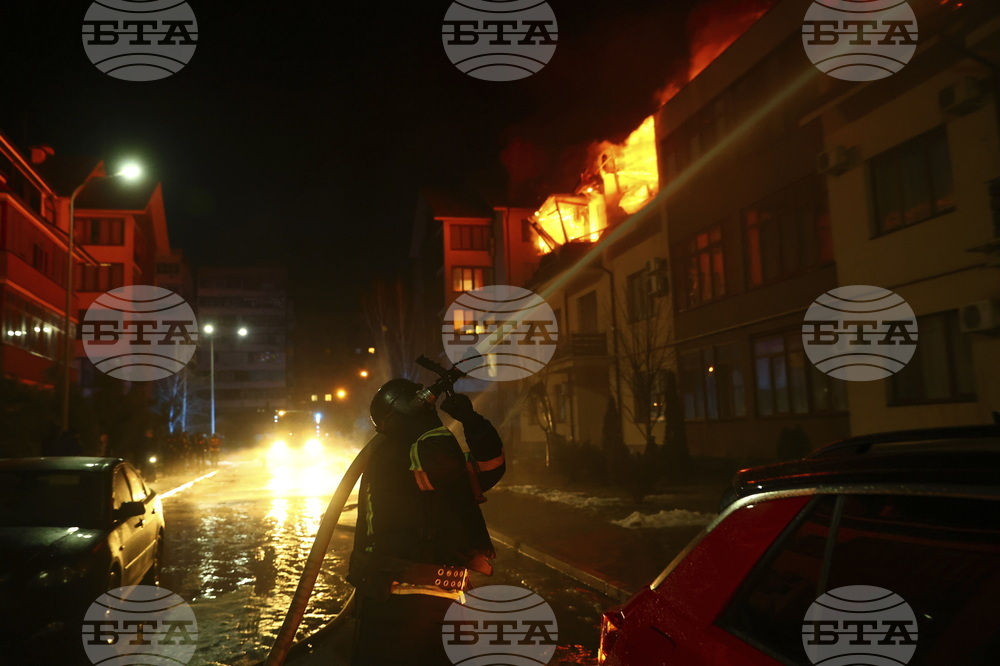 Украйна заяви, че е свалила 65 руски дрона, с които тази нощ я е атакувала Русия