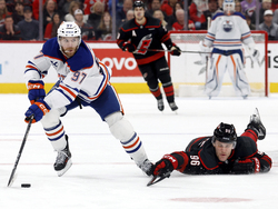 Oilers Hurricanes Hockey