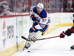 Oilers Hurricanes Hockey