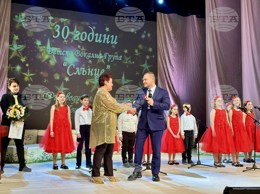 Община Русе: Детска вокална група „Слънце“ отбеляза 30 години от основаването си с впечатляващ концерт