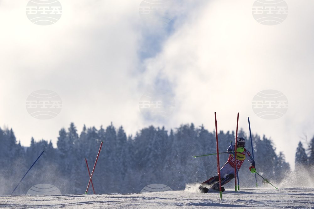 Марко Семерджиев и Елена Главчева спечелиха слаломите на ФИС при мъжете и при жените за купа "Бороспорт"