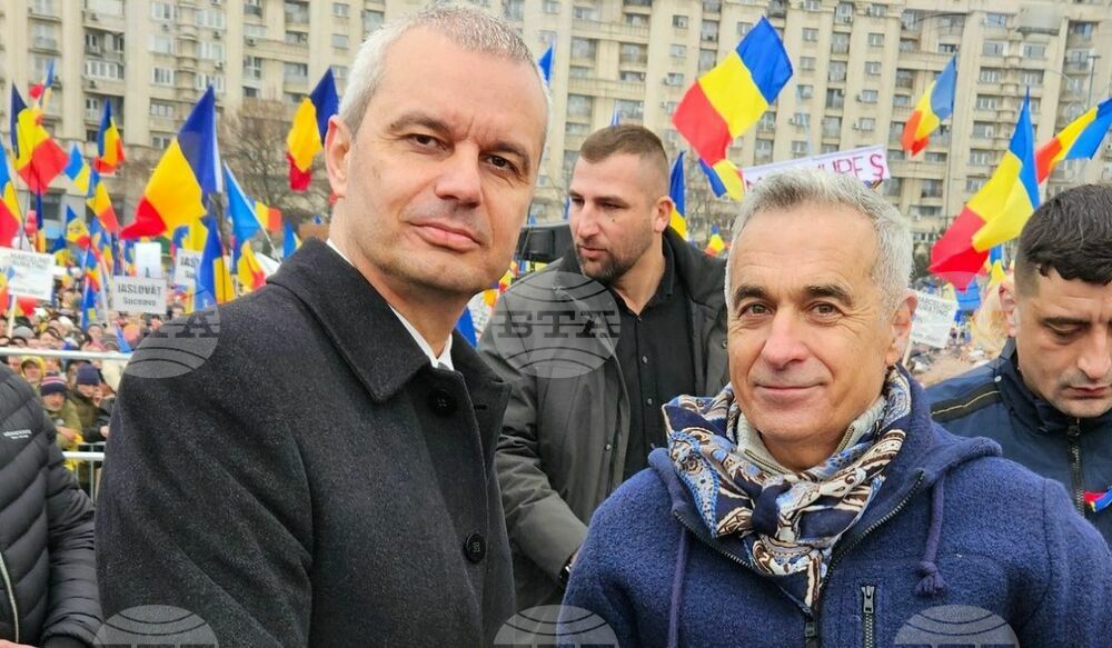 Речта на Костадинов предизвика бурни овации на митинга в подкрепа на Джорджеску