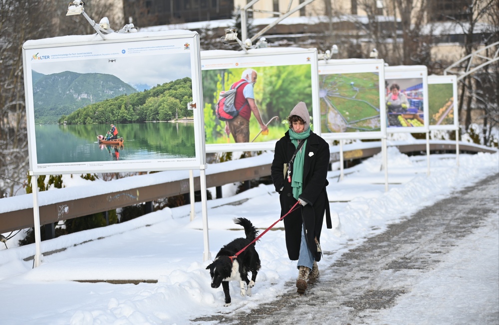 Photo Exhibition Presents Research Stations across Europe in Sofia