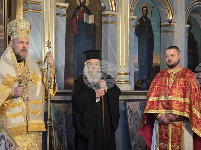 В Плевен Главиницкият епископ Макарий ръкоположи нов свещеник