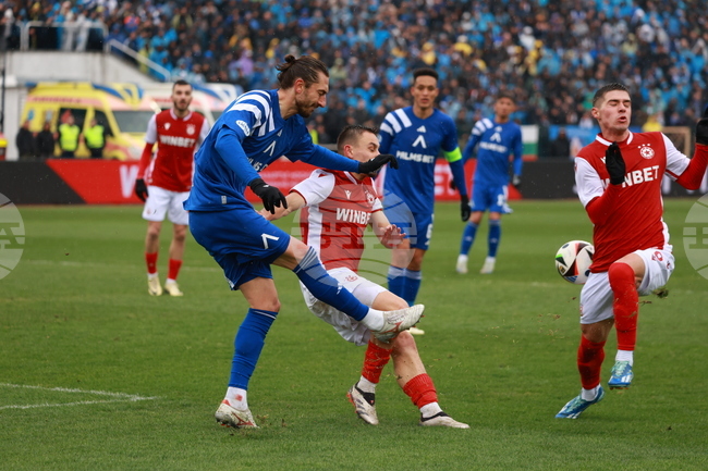 Защитникът Кристиан Димитров ще бъде първият гост на "Синята фиеста" за пролетния полусезон