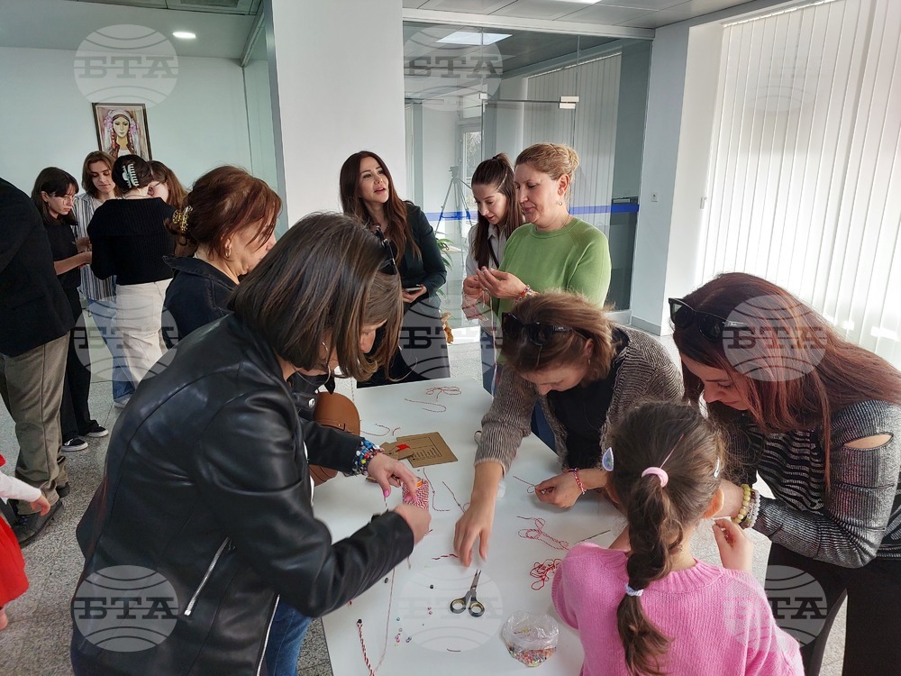 Турция - Национален пресклуб на БТА Анкара - работилница за мартеници