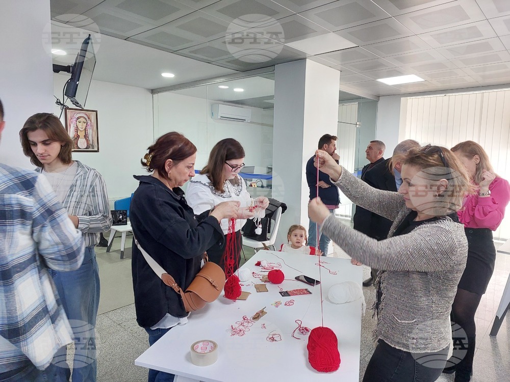 Турция - Национален пресклуб на БТА Анкара - работилница за мартеници