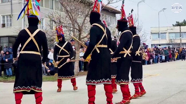 Близо 200 кукери гониха злите сили в силистренското село Айдемир