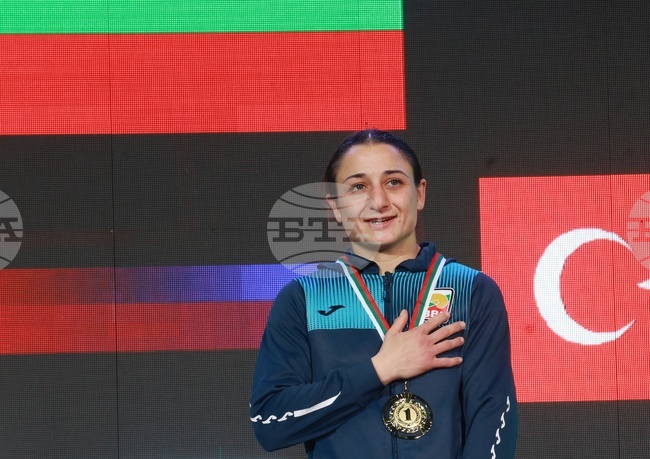 Боксьорката Златислава Чуканова и скибегачката Антония Григорова ще участват в третото издание на TroyanRun