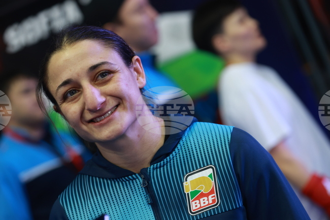 Златислава Чуканова даде успешно начало за България в турнирите под егидата на Световен бокс