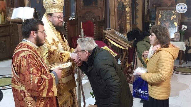 Не можем да се борим с греха и бесовете по друг начин, освен с пост и молитва, каза в проповедта си Видинският митрополит Пахомий