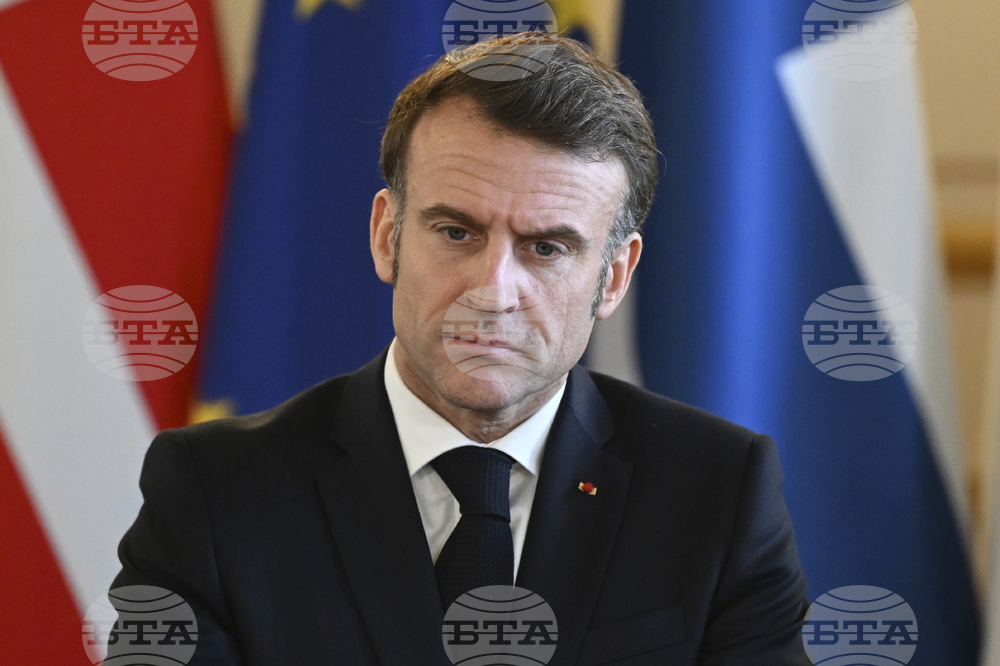 Макрон призова французите към твърдост в снощната си реч, коментират европейски медии