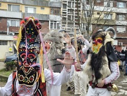 Добрич - Сирни Заговезни - кукери - народни танци