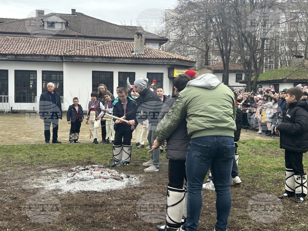Добрич - Сирни Заговезни - кукери - народни танци