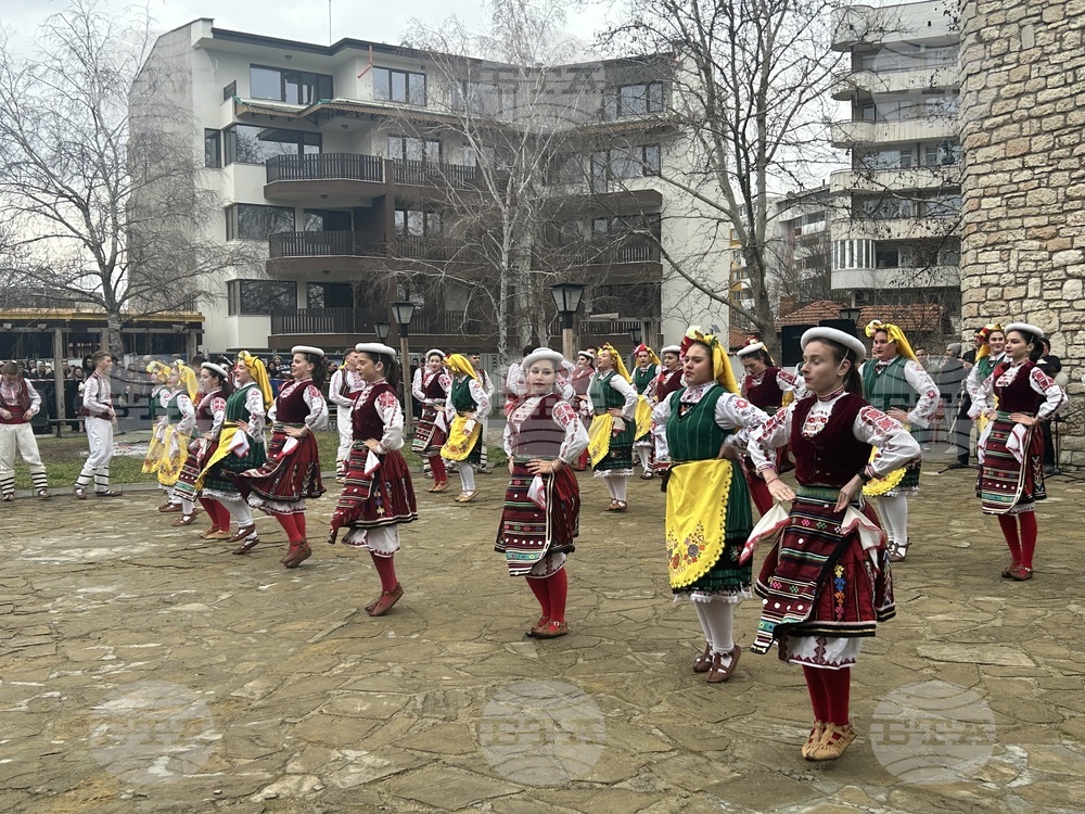Добрич - Сирни Заговезни - кукери - народни танци