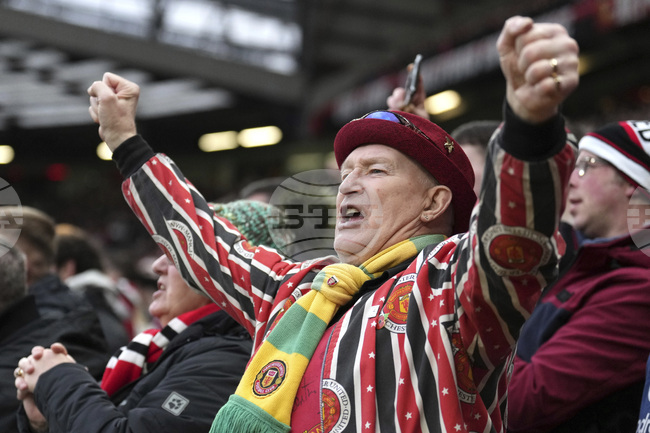 Строежът на новия стадион повдига повече въпроси, отколкото дава отговори, заявиха от организацията на феновете на Манчестър Юнайтед