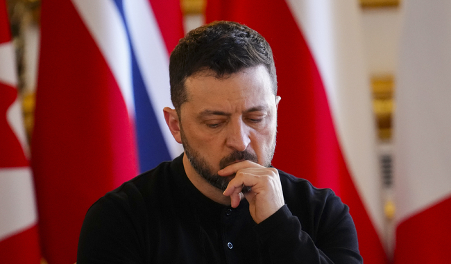 Зеленски пристигна в Саудитска Арабия, ще се види с престолонаследника преди срещата на върха между представители на Украйна и САЩ