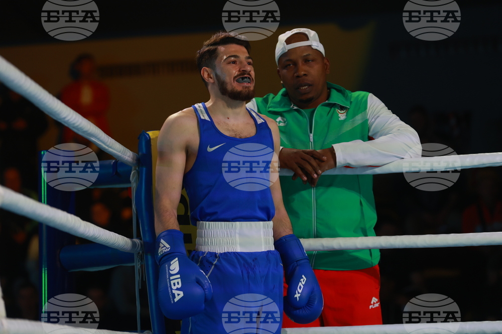 Състезателите от националния отбор по бокс за мъже започнаха подготовка за световното първенство в Ливърпул