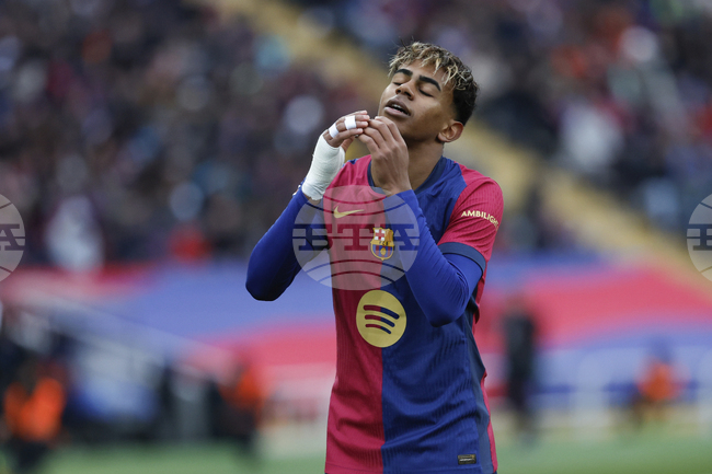 Ламин Ямал ще поднови договора си с Барселона, потвърди агентът на играча Жорже Мендеш