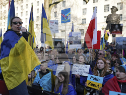 APTOPIX Britain Ukraine Summit