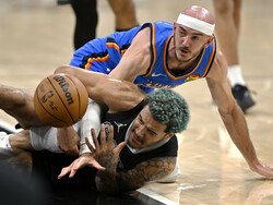 Thunder Spurs Basketball