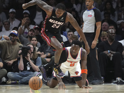 Knicks Heat Basketball