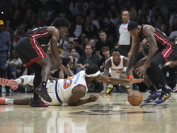 Knicks Heat Basketball