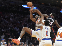 Knicks Heat Basketball