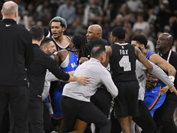 Thunder Spurs Basketball