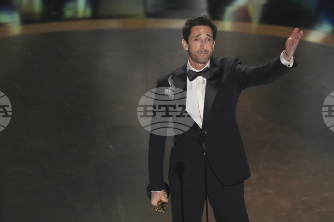 Актьорът Ейдриън Броуди подобри рекорда за най-дълга реч на наградите "Оскар"