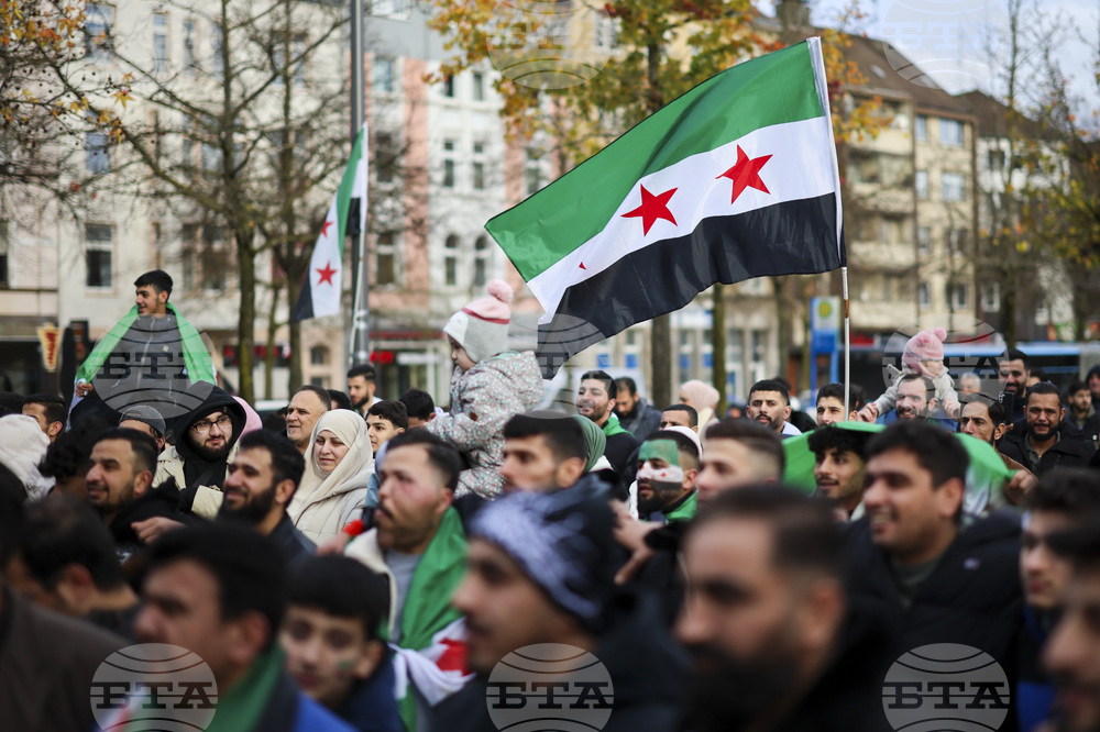 Броят на сирийските мигранти в Германия е намалял почти наполовина след падането на Асад