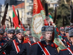 Трети март - Национален празник - Паметник на Незнайния воин