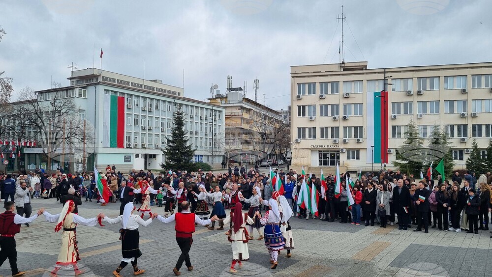 С концерт на ансамбъл „Мизия“ и празник на централния площад Търговище ще отбележи Трети март