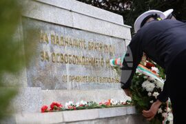 Бургас - Паметник на загиналите в Руско-турската освободителна война - почит