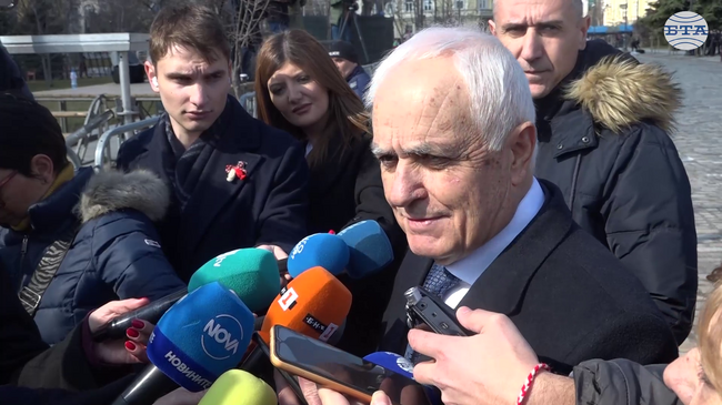 Този Трети март е по-различен, защото нашите въоръжени сили навлизат в градивен етап, каза министърът на отбраната Атанас Запрянов