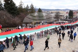 Панагюрище - Трети март - 110-метрово национално знаме