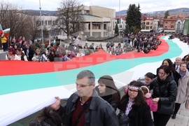 Панагюрище - Трети март - 110-метрово национално знаме