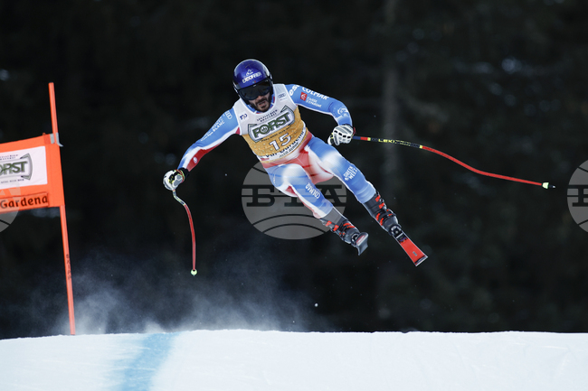 Френският скиор Сиприен Саразен се завърна на пистата след сериозната си травма на главата преди година